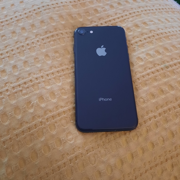 iphone 6 - Picture 2 of 2